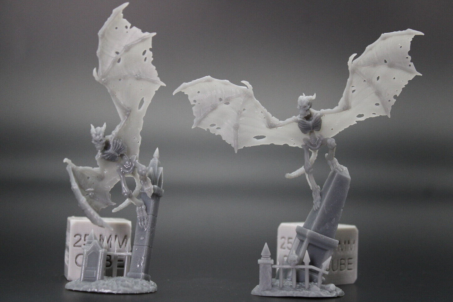 Skeleton Bone Gargoyle Pair Giant Bat 28mm 32mm Miniature Dnd Skirmish Oldhammer
