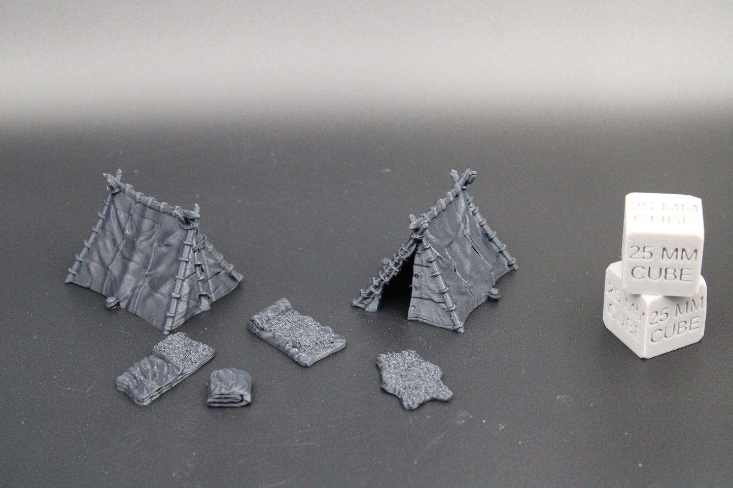 Tabletop Terrain Bandit Hunter Fur Pelt Camp Tent Set Dnd RPG wargame skirmish 28mm