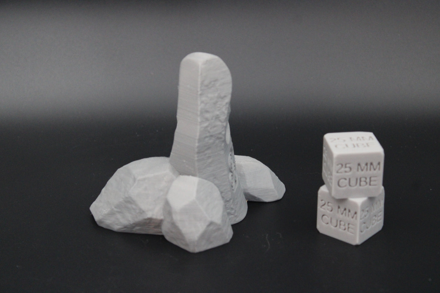 Tabletop Terrain Fantasy Druid Stone Cairn Dnd RPG wargame skirmish 28mm