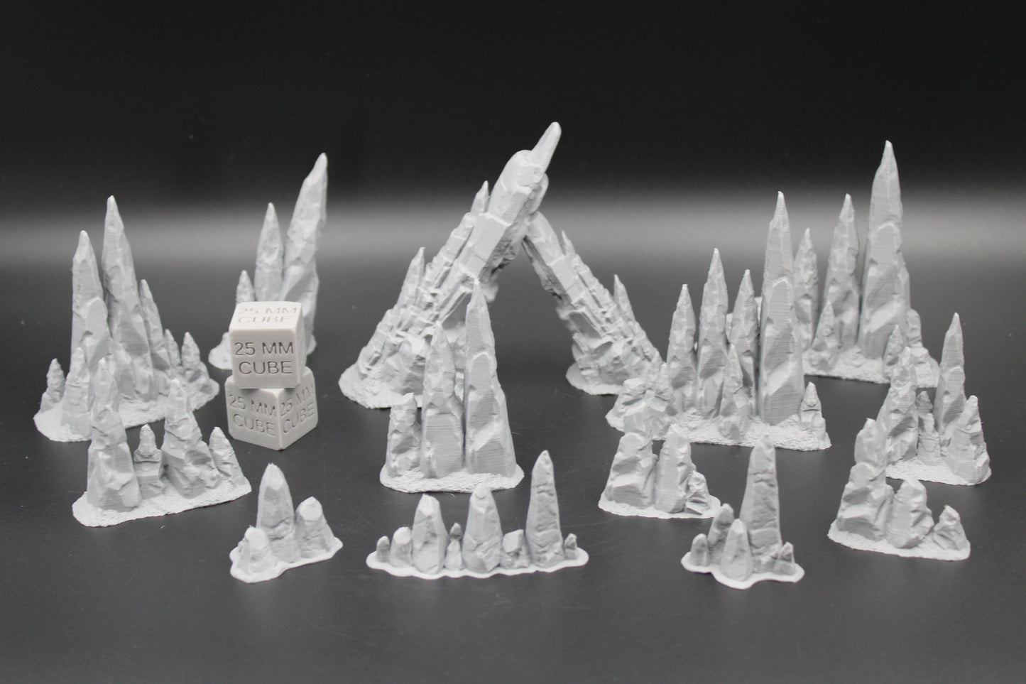 Tabletop Terrain Cave Rock Stalagmites Crystal Dnd RPG wargame skirmish 28mm 32