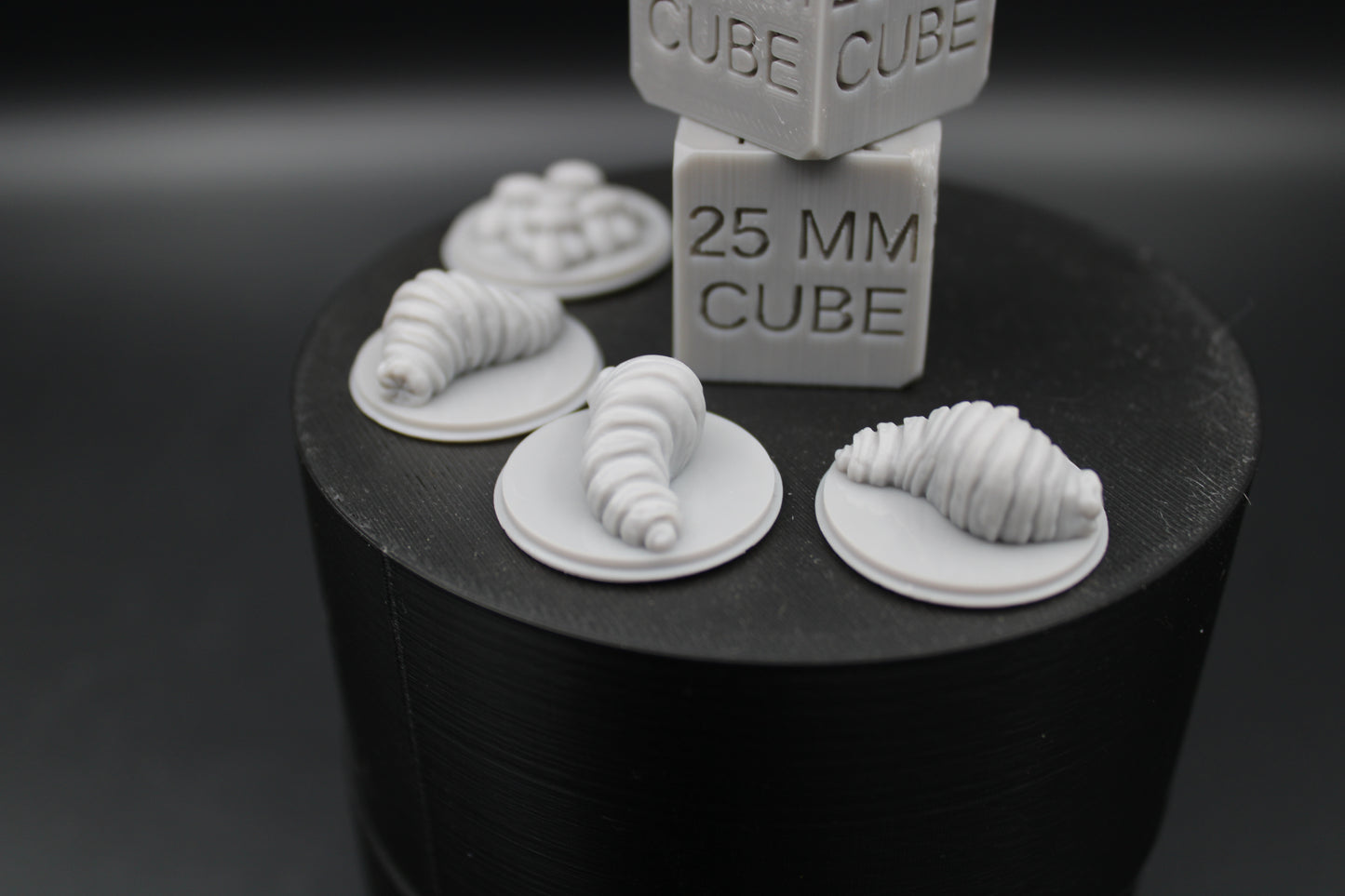 Maggot Grub Worm Carrion Flesh Larva Set of 4 With Eggs 28mm 32mm Miniature Dnd RPG Skirmish