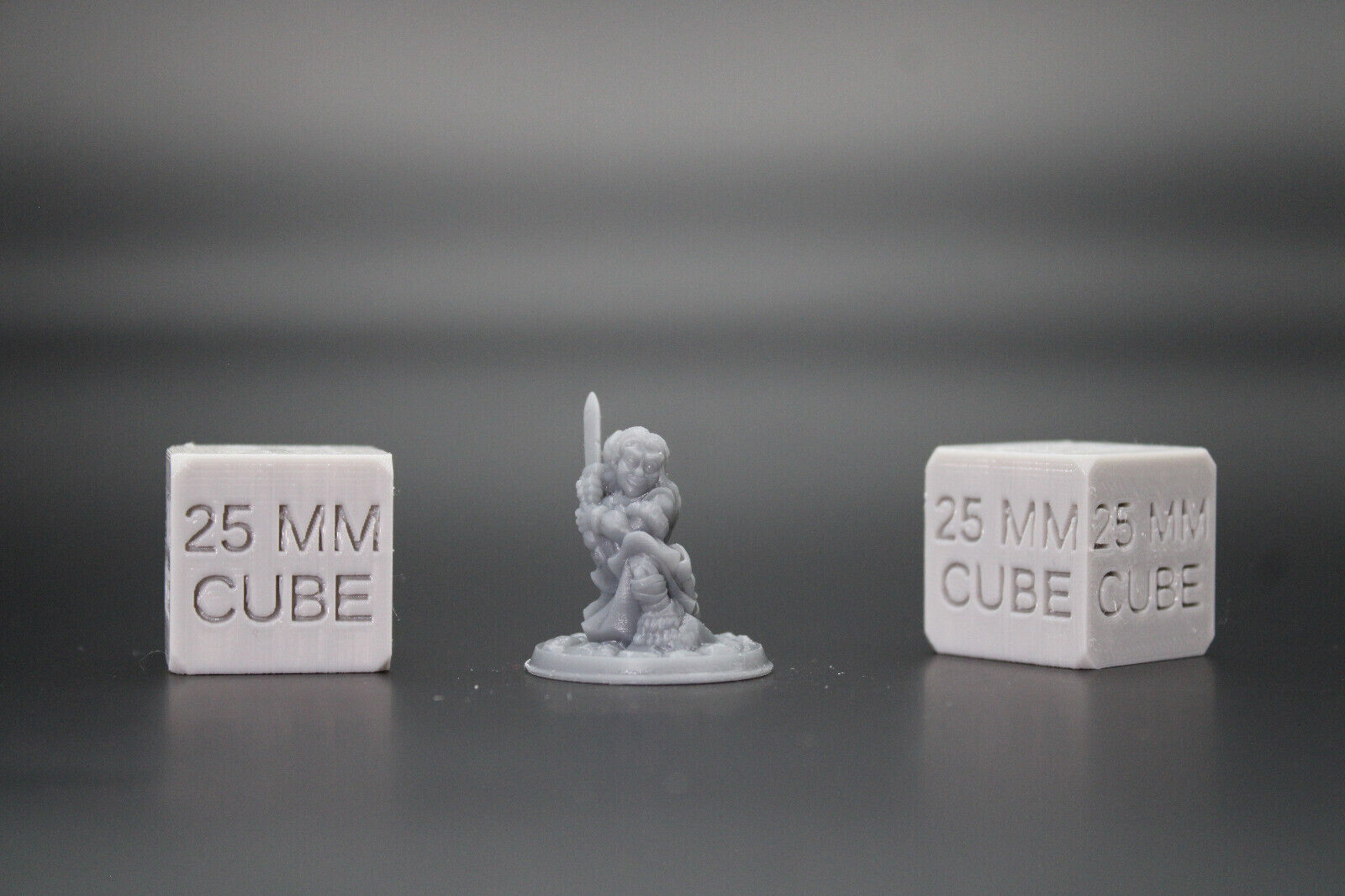 Halfling Female FIghter Warrior Short Sword 32mm Miniature Dnd Skirmish