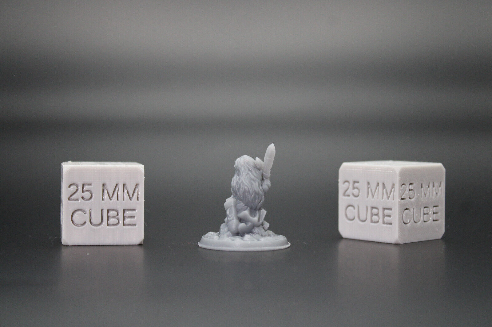 Halfling Female FIghter Warrior Short Sword 32mm Miniature Dnd Skirmish