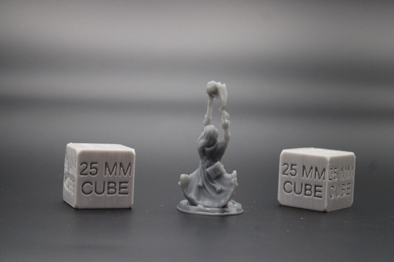 Mage Wizard Sorceress Female Raised Staff Magic Book 32mm Miniature Dnd Skirmish