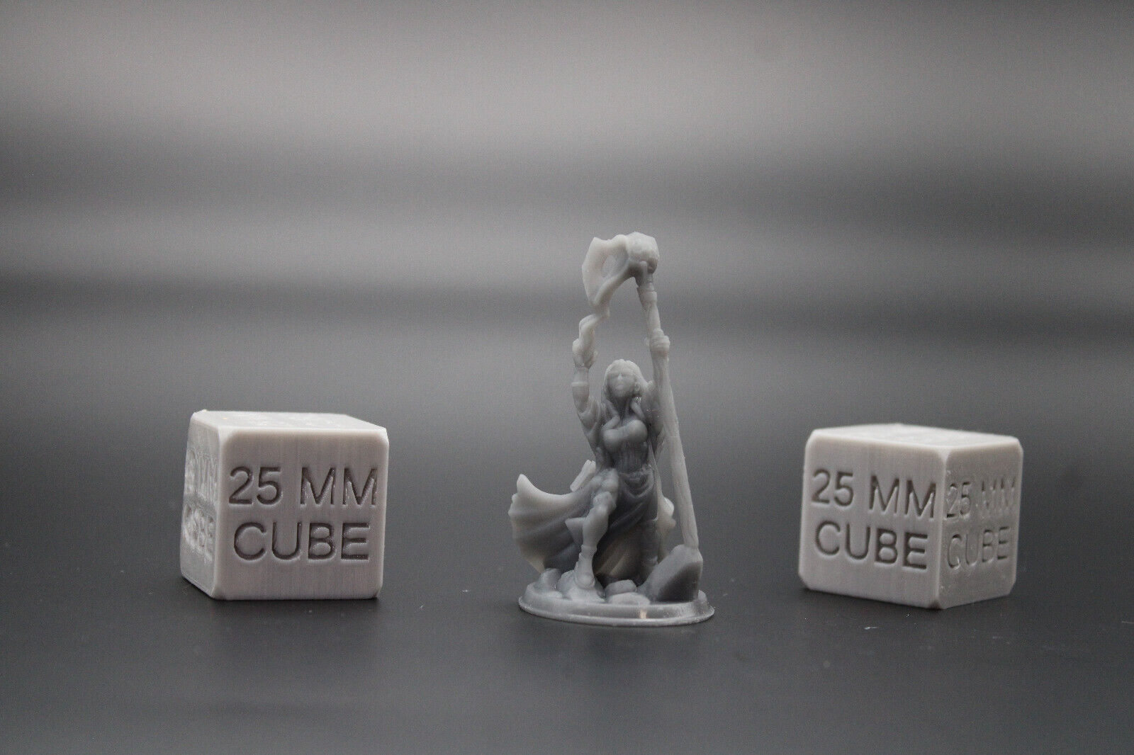 Mage Wizard Sorceress Female Raised Staff Magic Book 32mm Miniature Dnd Skirmish