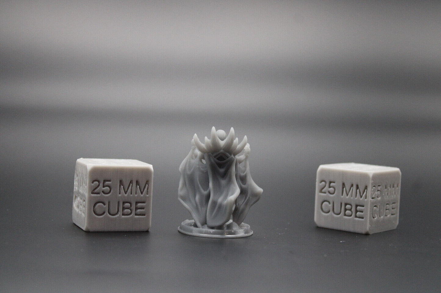 Necromancer Mage Wizard Sorceress Spiked Female 32mm Miniature Dnd Skirmish