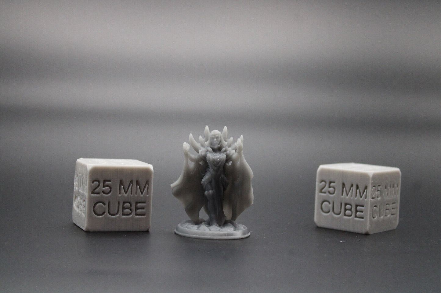 Necromancer Mage Wizard Sorceress Spiked Female 32mm Miniature Dnd Skirmish