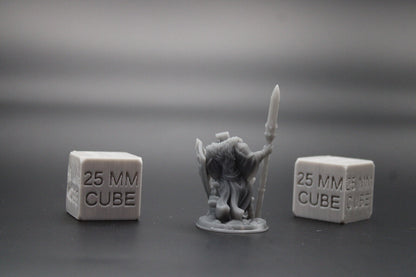 Paladin Knight with Pole Axe Halberd & Shield 32mm Miniature Dnd Skirmish