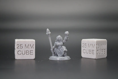 Dwarf Female Arcane Sorcerer Wizard Staff Magic Orb 32mm Miniature Dnd Skirmish