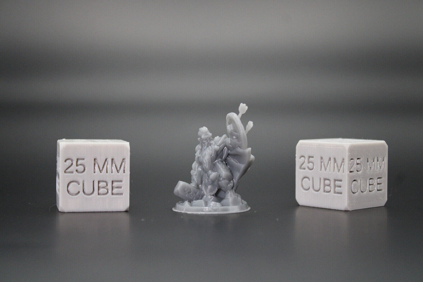 Dwarf Fighter with Hammer & Shield Dodging Arrows 32mm Miniature Dnd Skirmish