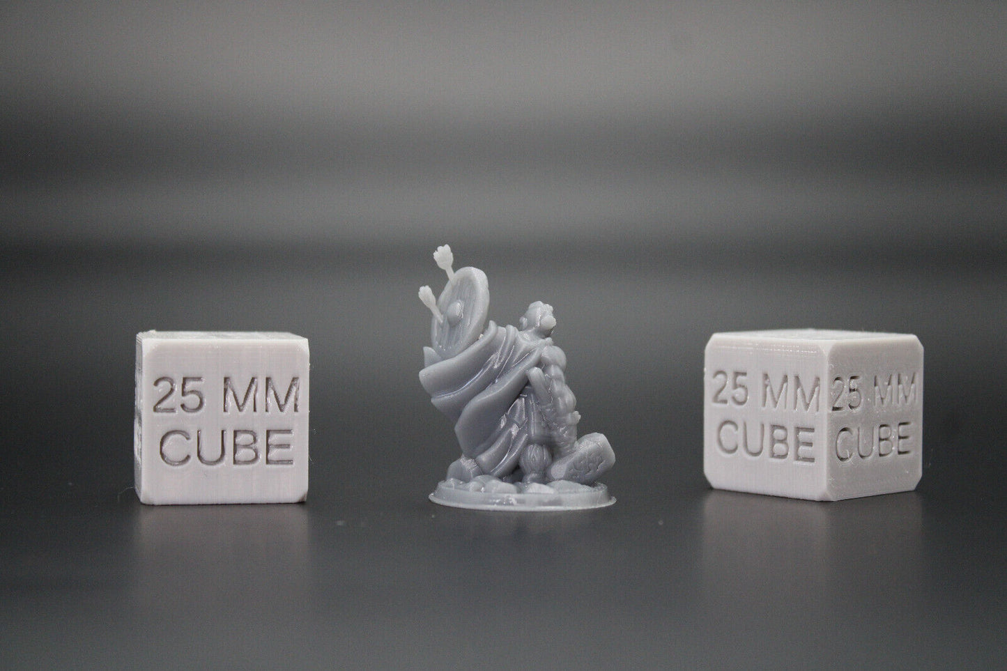 Dwarf Fighter with Hammer & Shield Dodging Arrows 32mm Miniature Dnd Skirmish