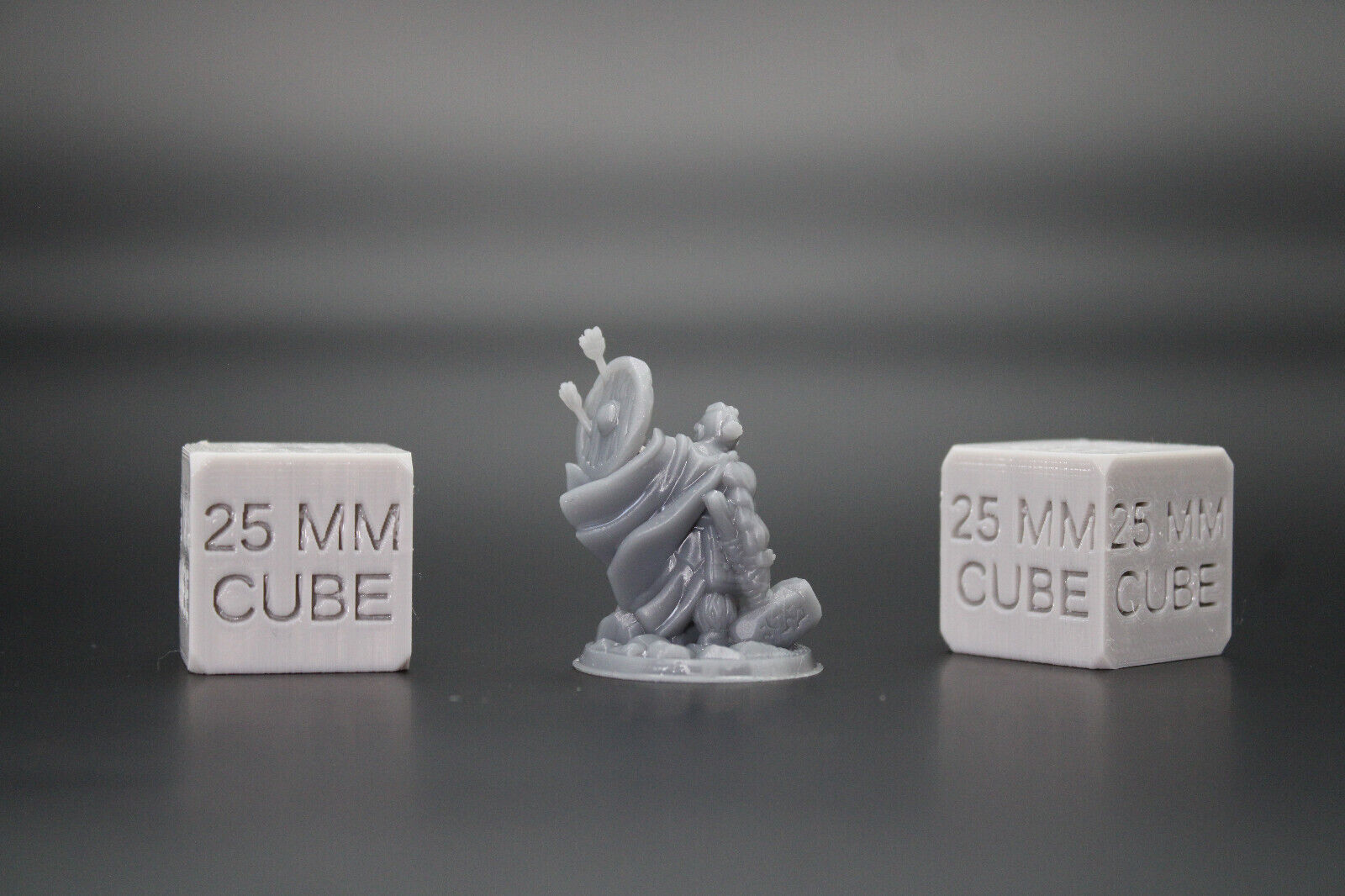 Dwarf Fighter with Hammer & Shield Dodging Arrows 32mm Miniature Dnd Skirmish