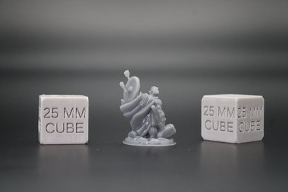 Dwarf Fighter with Hammer & Shield Dodging Arrows 32mm Miniature Dnd Skirmish