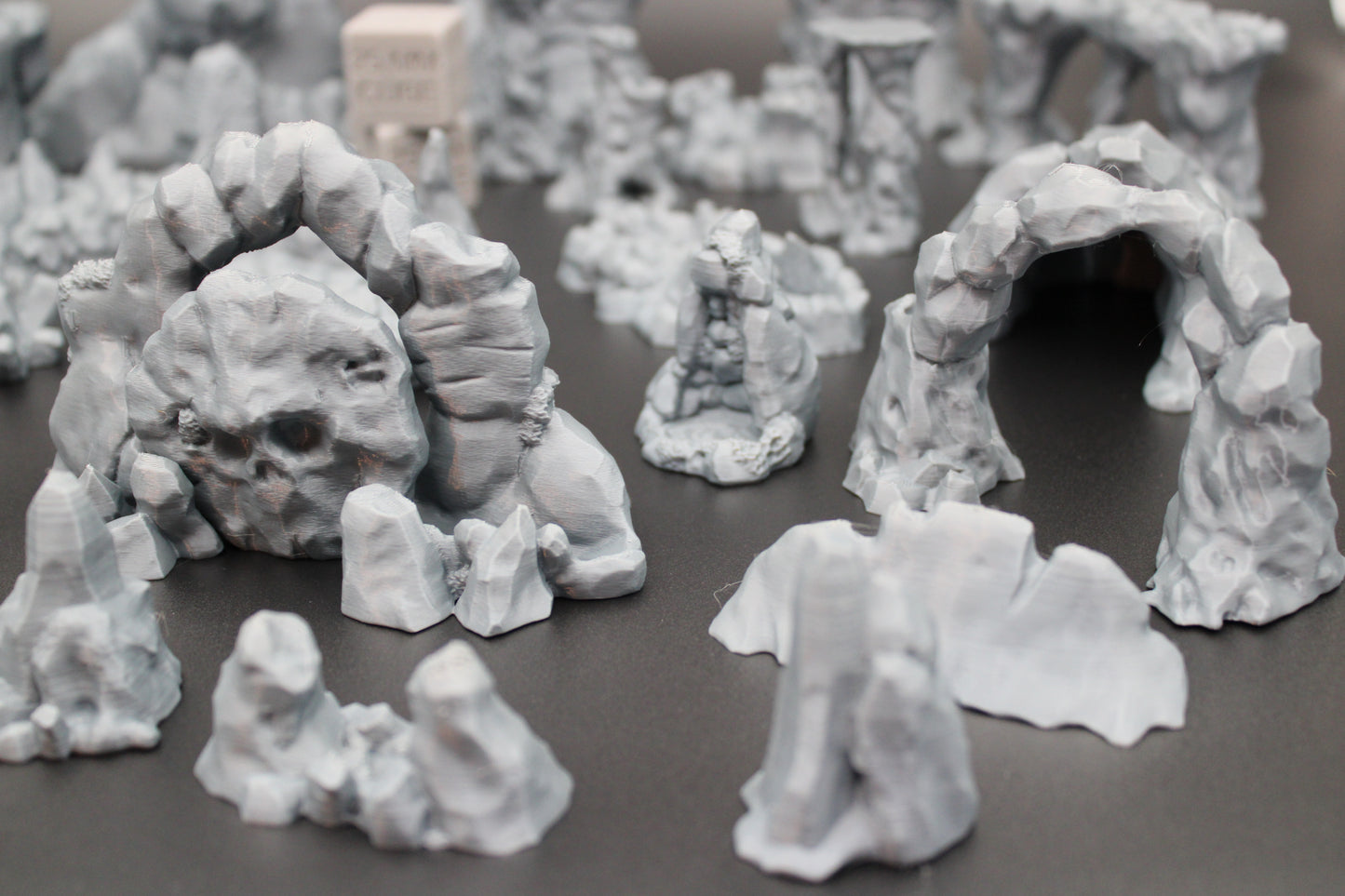 Tabletop Terrain Barren Cave Scatter Set Dnd RPG wargame skirmish 28mm