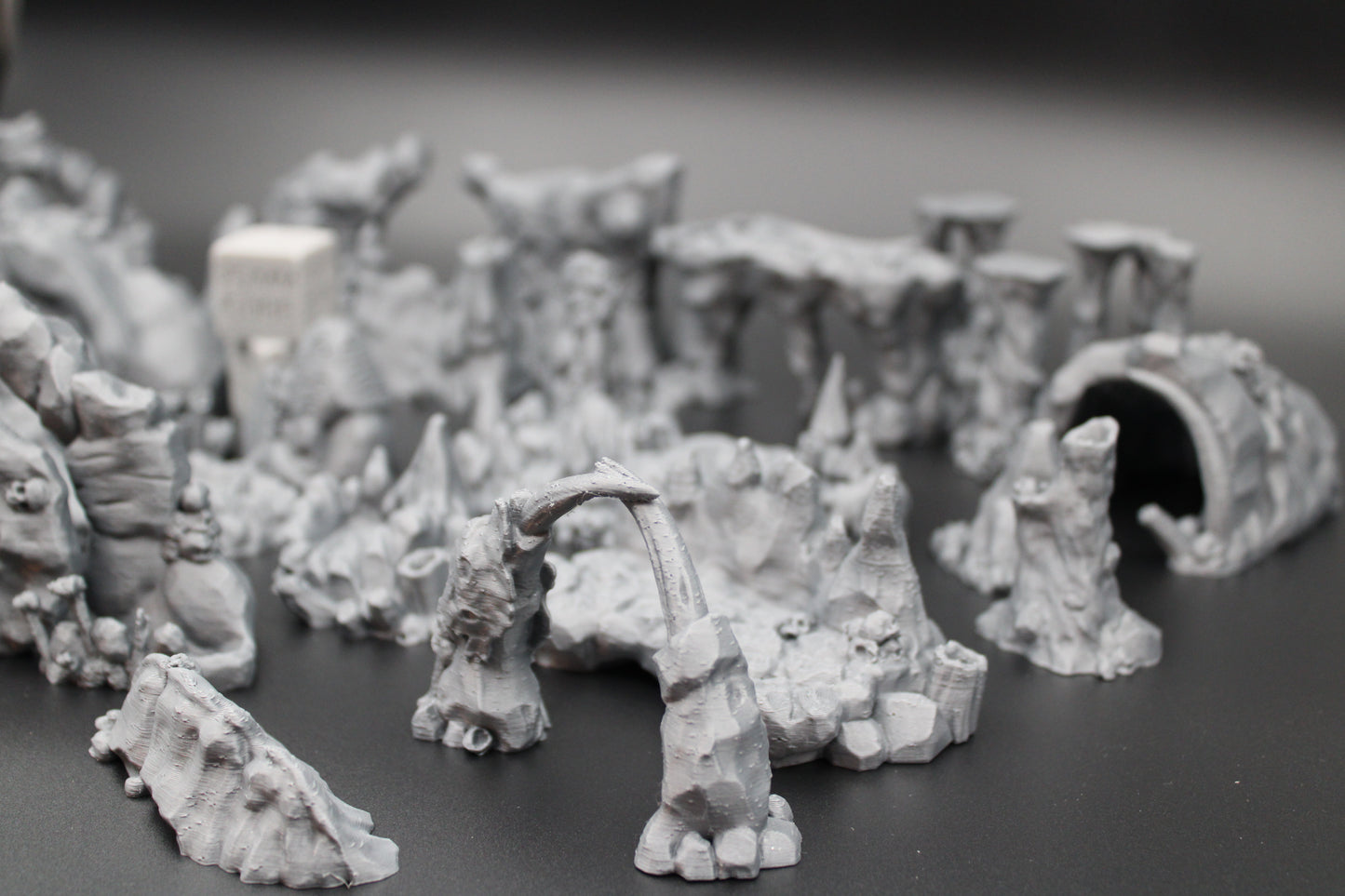 Tabletop Terrain Bone Collector Cave Scatter Set Dnd RPG wargame skirmish 28mm