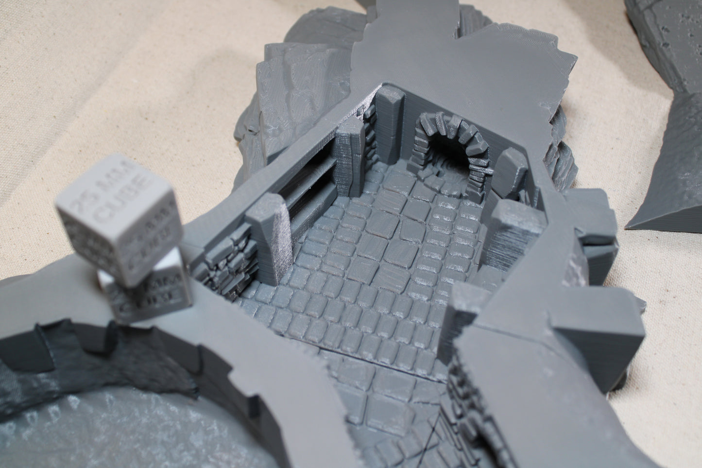 Tabletop Terrain Epic Burial Crypt Barrow Dnd RPG wargame skirmish 28mm 32mm BC4