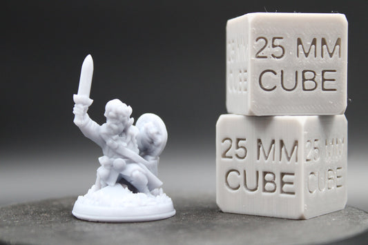 Halfling Adventurer Fighter Warrior Bandit Sword Shield 32mm Miniature Dnd Skirmish