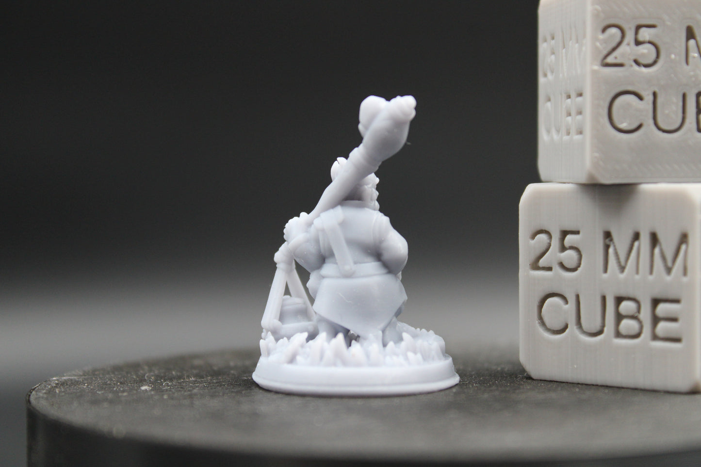 Halfling Cook Chef Ladle Stone Thrower Pot 32mm Miniature Dnd Skirmish