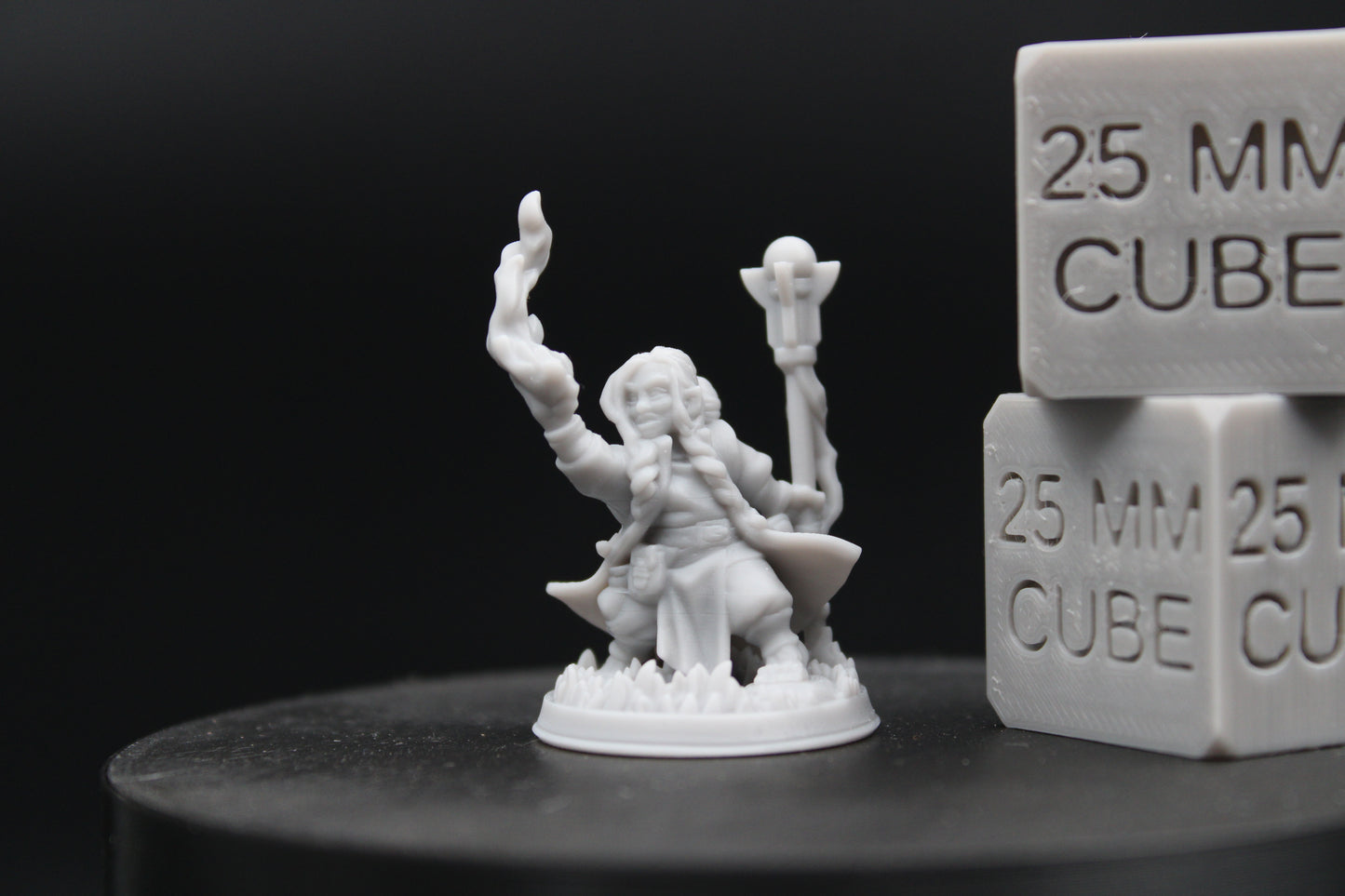 Halfling Adventurer Female Mage Sorceress Wizard 32mm Miniature Dnd Skirmish