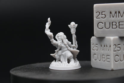 Halfling Adventurer Female Mage Sorceress Wizard 32mm Miniature Dnd Skirmish