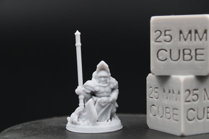 Halfling Adventurer Knight Paladin Great Axe 32mm Miniature Dnd Skirmish